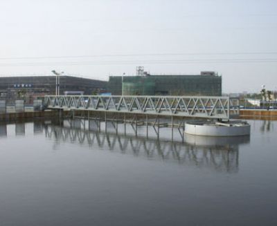 GJ中心傳動(dòng)刮泥機(jī)